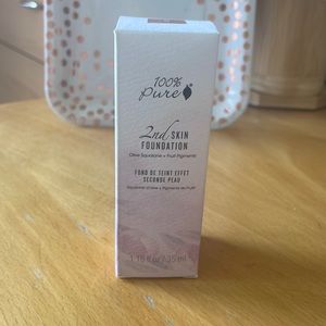 100 % PURE FOUNDATION